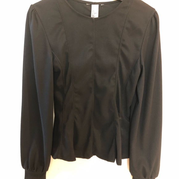 Top - Picture 2 of 5